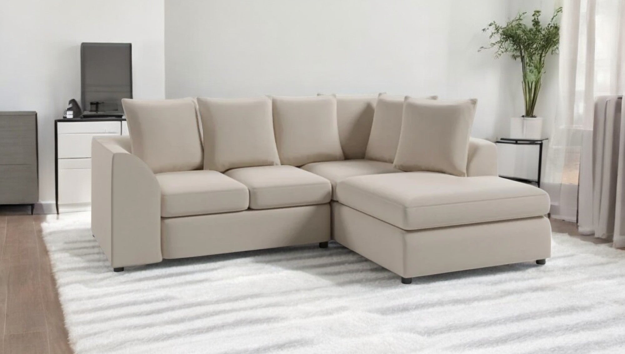 cream right hand corner sofa
corner 4 seater sofa